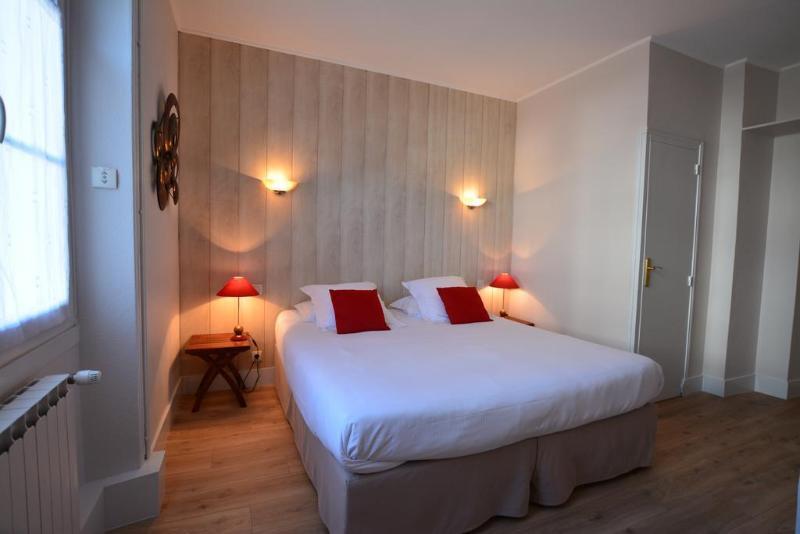 Logis La Closerie Hotel